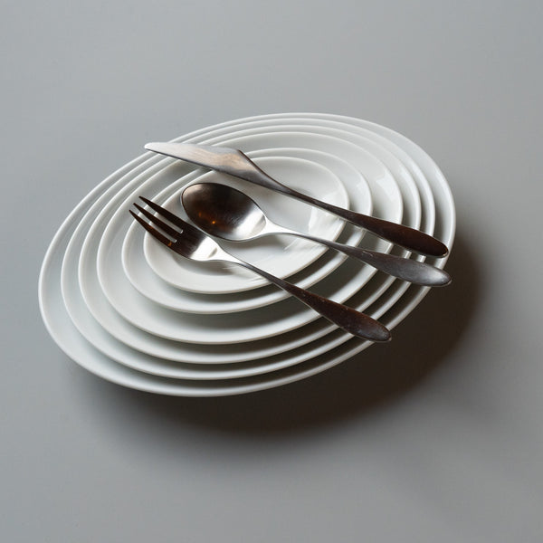 あのオーバルプレート全サイズと燕カトラリーのセット｜ohのおすすめ