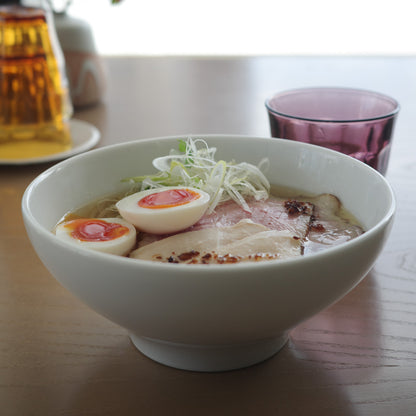 シンプルなラーメン鉢